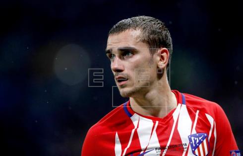 El_Distrito's tweet photo. #Griezmann: "He decidido quedarme" en el Atlético de Madrid #Griezmannsequeda @Atleti https://t.co/9cj658JIuy https://t.co/3Hmwd8niYM