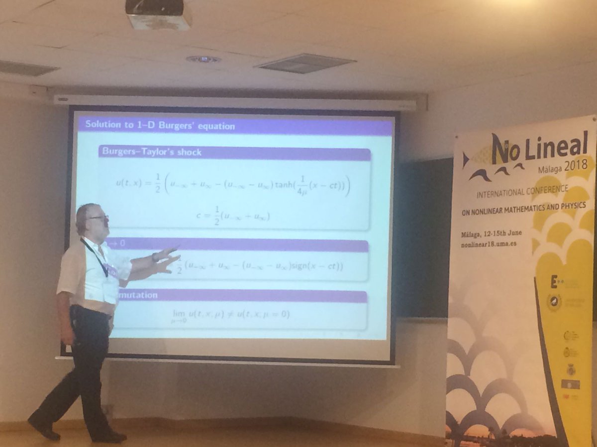 emulenews's tweet photo. Juan I. Ramos (Univ. Málaga) está presentando en @Nolineal18 @IndustrialesUMA su charla "Superdiffusive Burgers-Taylor's kinks and nonlinear dispersive shock waves" https://t.co/hGLHnL5FZU