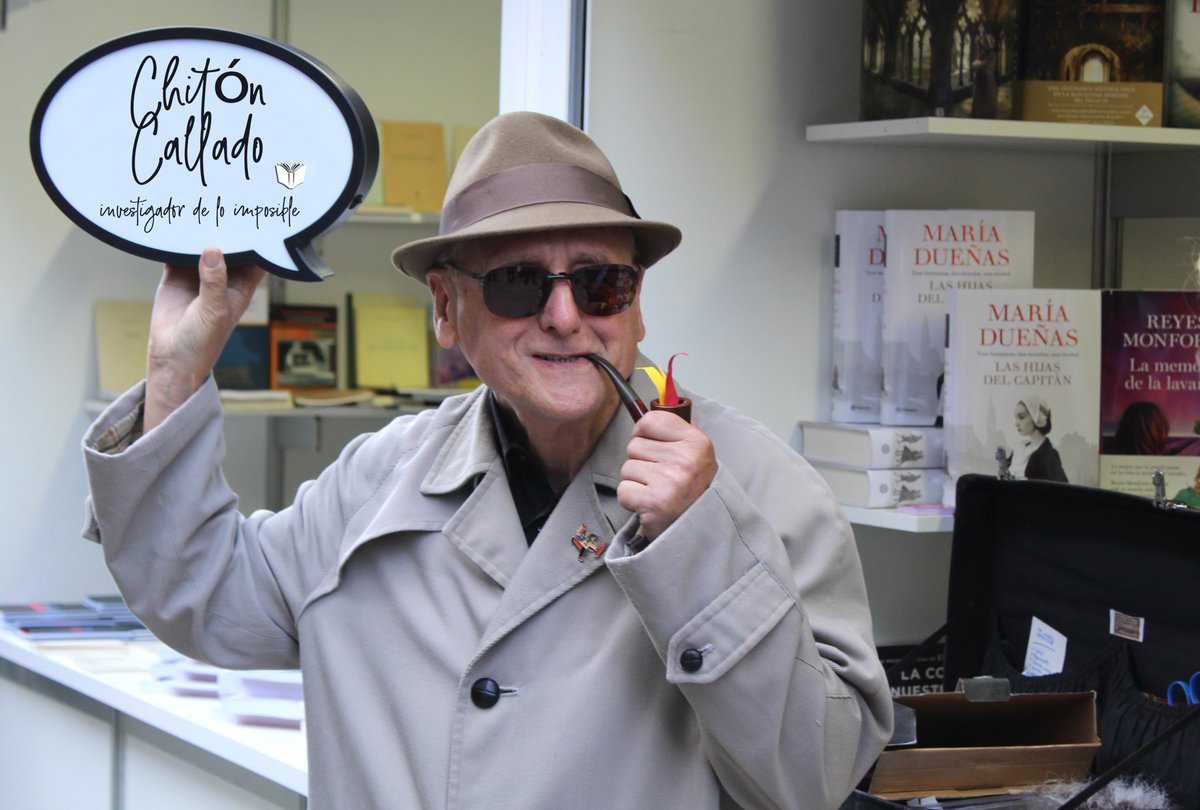 ConOrejaVerde's tweet photo. Hoy de nuevo visitará la #FeLiX18 nuestro detective Chitón Callado. Un investigador de lo imposible, un investigador de los libros. A partir de las 12.00 h. https://t.co/ijGUPdPozR
