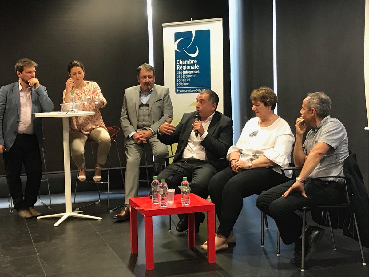 al_petel's tweet photo. Plus de 130 personnes présentes lors de la table-ronde sur l'économie sociale et solidaire que j'organisais hier soir avec la CRESS PACA. Retours d'expériences et échanges passionnants avec des acteurs de l'#ESS sur notre territoire, comme @LaurentLaik1 de La Varappe https://t.co/kacSU4vy1r