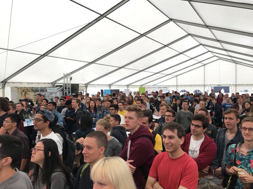 we_online's tweet photo. „Small parts - big impact“ 🔝: live impressions of the #TECHFESTMUNICH: #WE_eiSos presents its #EvaluationBoards for #hackers and innovations regarding #WirelessPower and #MAGICPOWERMODULES! #getschwifty https://t.co/caSmg0tYy4