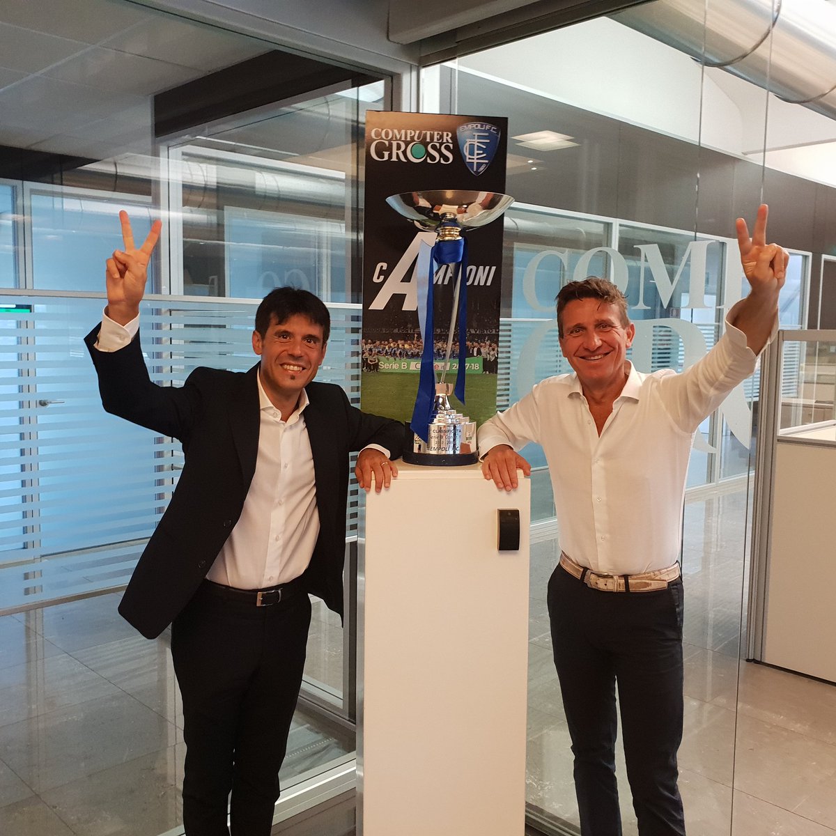 GianlucaGuasti's tweet photo. La Coppa dei Campioni @EmpoliCalcio @ComputerGross Campionato 2017/18 #empolifc #computergross2018 #cAmpioni #AvantituttA https://t.co/gPnLdixk8E