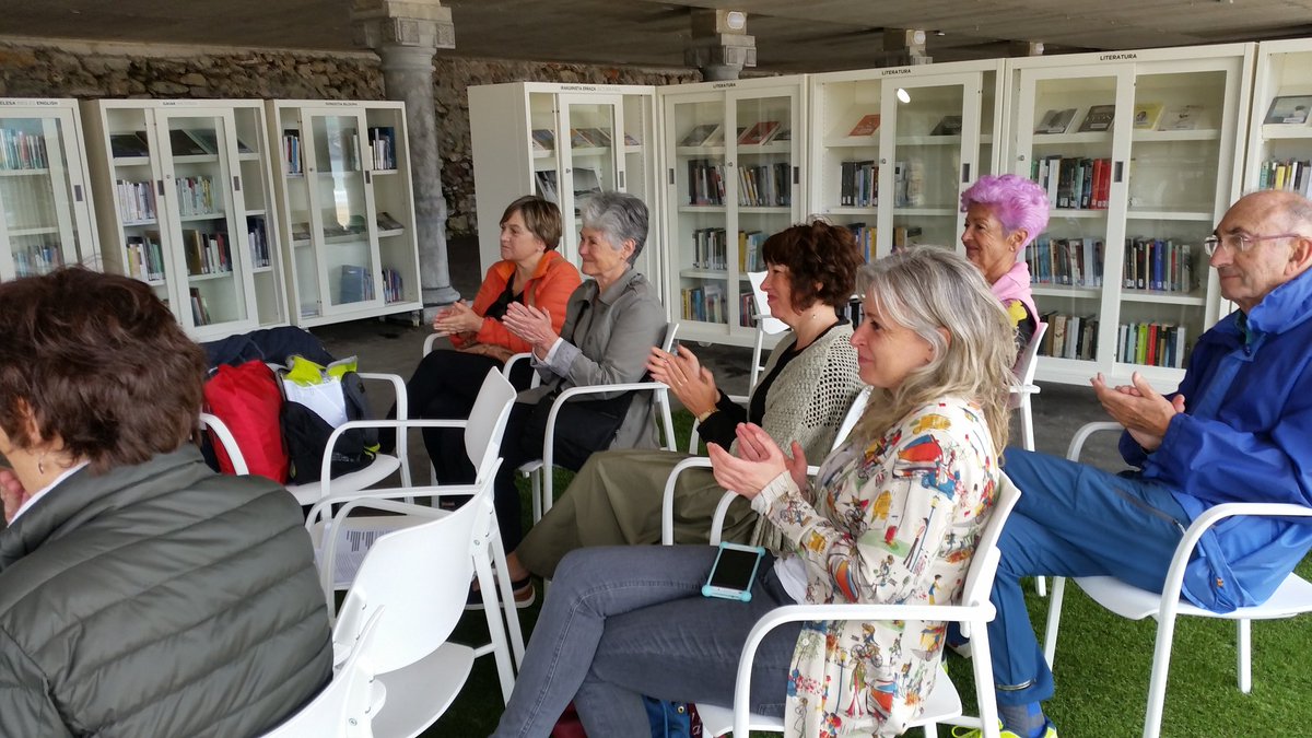 Alice Munroren "Etsaiak, lagunak..." liburuaren irakurketa EIZIEko taldearen eskutik. Isabel Etxeberria liburuaren itzultzaileak azalpenak eman ditu #euskaraz <a href="/ereinargi/">Erein argitaletxea</a>