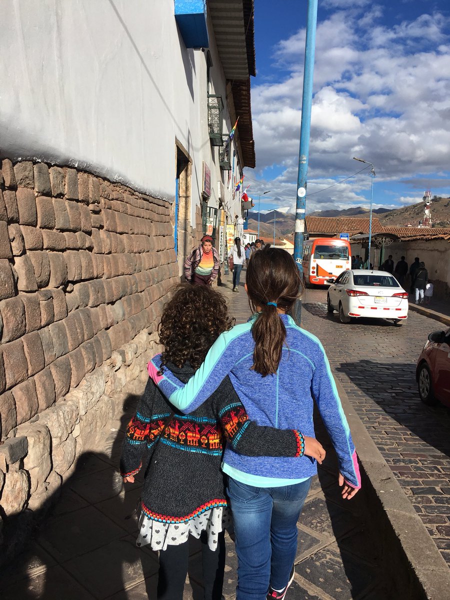 GinaCancelliere's tweet photo. #sisters #cusco #peru #amigas #incaredible https://t.co/pCLHXtY5Ke