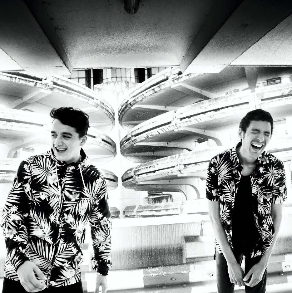 ⭕️⭕️CIRCLES II ⭕️⭕️
We're very proud to introduce you to <a href="/leskamusic/">leskamusic</a> new EP 🔥
Stream &amp; Share👇
smarturl.it/leska-circles-…
We can't wait to share this with you at the <a href="/Charrues/">Vieilles Charrues</a> Festival and in Paris <a href="/PointEphemere/">Point Éphémère</a> 🙌
📷 © Micky clément