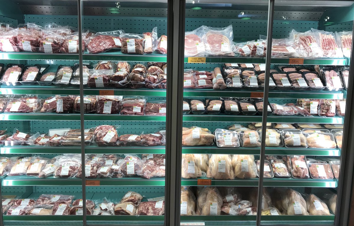 FarmShopOrganic's tweet image. Meat chiller full for our weekend shoppers. 
#abbeyhomefarm #topfarmers 
#topbutcher @TravelingButch