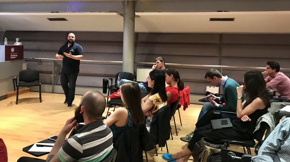 MasterCiboUNIVE's tweet photo. Introduzione al #DesignThinking con @BoschiggiaD 🗯 https://t.co/tEryqxVB7h