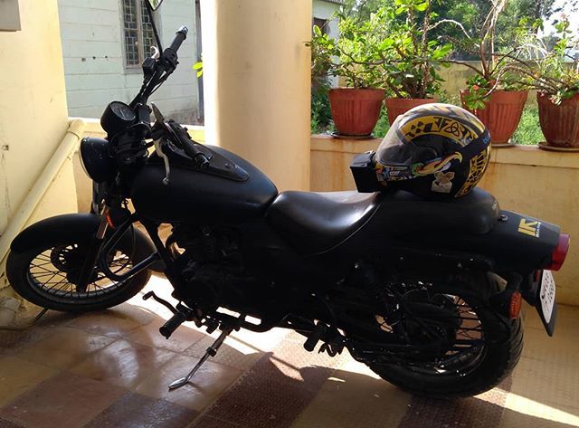 chaitanyak's tweet photo. Rode after almost a month.
#blusnap is now semi-permanently glued to the #helmet
Available on Amazon via @bluarmorhelmets ..
#motorcycle https://t.co/aYfn8YiFDs https://t.co/puh8P2bEB8