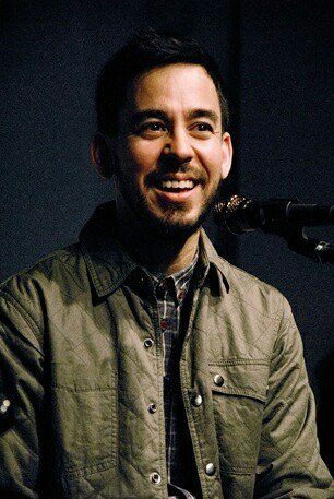 PhyllisRein's tweet photo. Happy #PostTraumaticCelebrations Friday!I
#weareposttraumatic
#Shinodasquad
I
@LPfansGB https://t.co/nJ4Ylk5Rvs