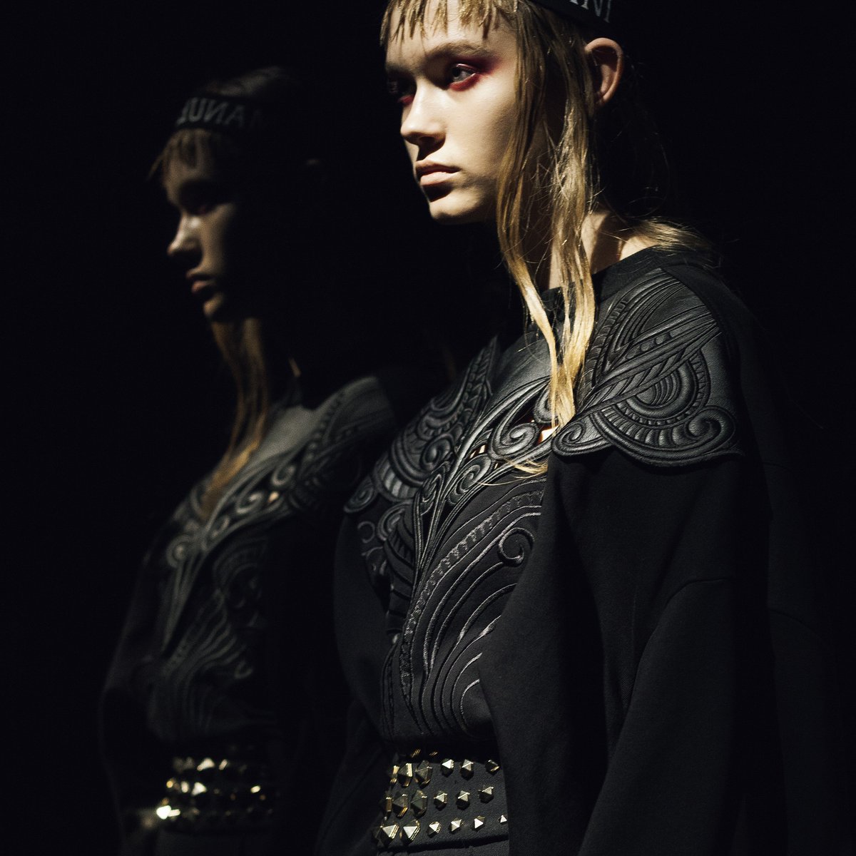 manuelfacchini's tweet image. Details from @manuelfacchini FW 18 RE-FRACTION womenswear collection
Discover more at manuelfacchini.com
#ManuelFacchiniOfficial #ManuelFacchini #Refraction #Refracchini