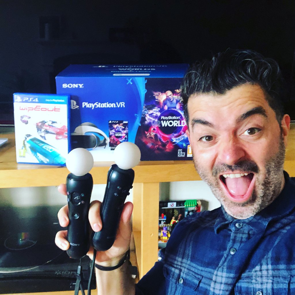 revpeterlaws's tweet photo. Yeessss! Early Father’s Day present. Got a good deal on the latest version of PlayStation VR headset, camera, VR Worlds plus free Wipeout. (Move Controllers: Model’s Own). #psvr #daysofplay2018 https://t.co/c7e9bubW1H