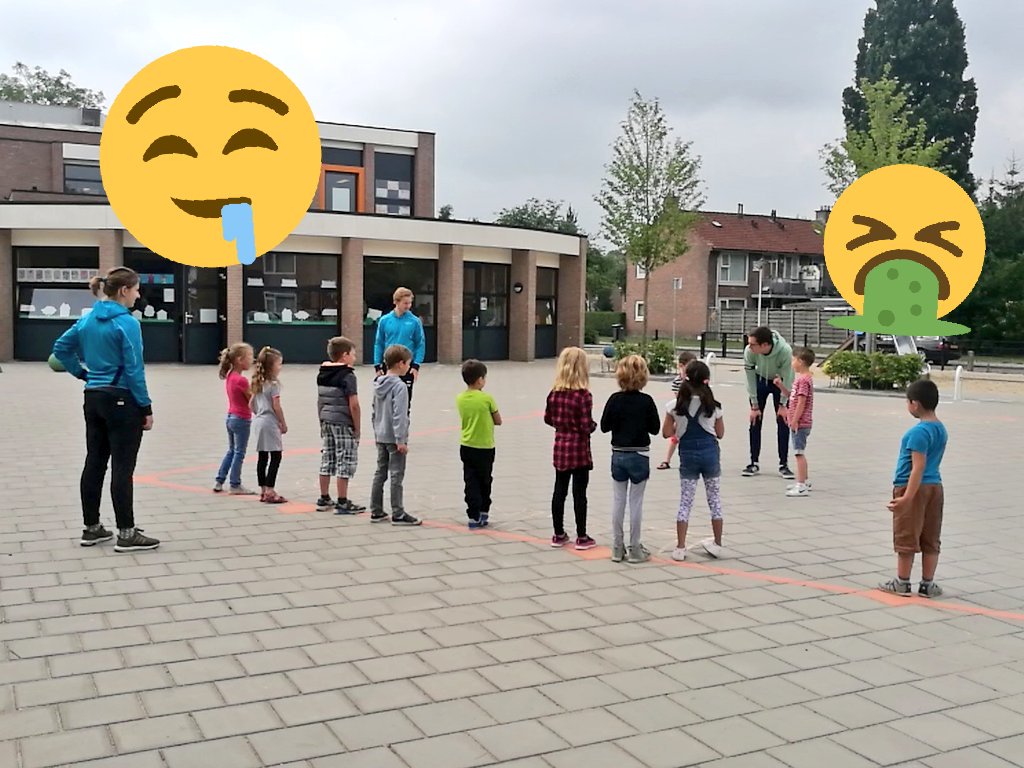 #viesenlekkertje... Gezellig met het kleine groepje van groep 3 tijdens @BeweegWijs <a href="/CBSdeKoning/">CBS de Koning</a>