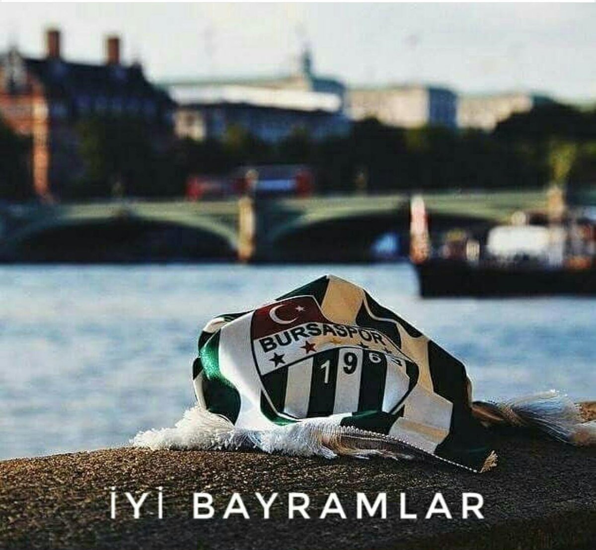 hasan_tunal's tweet photo. Bizleri BURSASPOR dan soğutmaya calisan insan lar haric HARBİ TARAFTAR  ın Bayrami Mübarek Olsun https://t.co/iQK1SVkGob