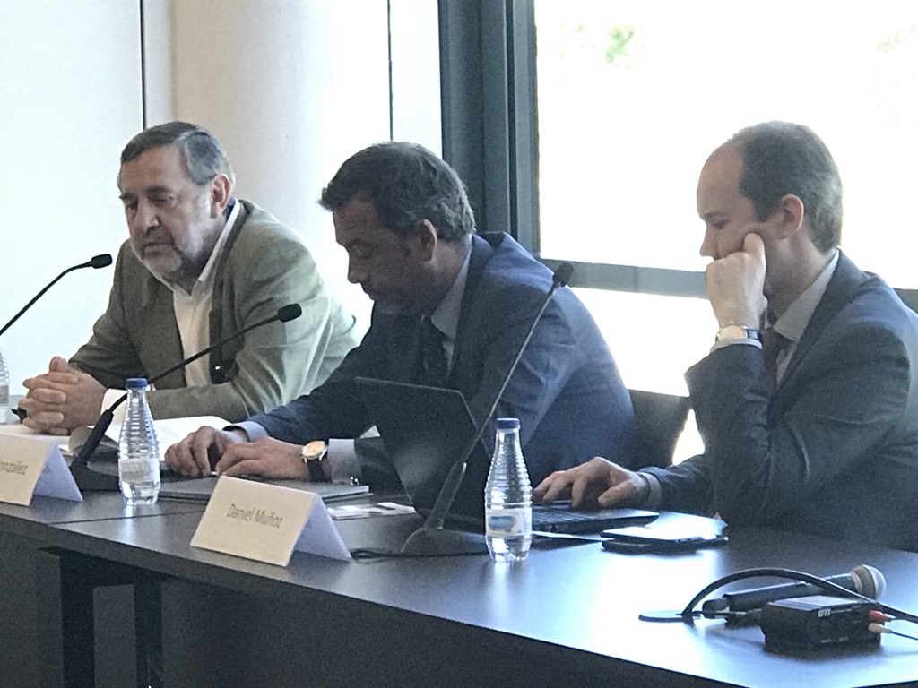 APPA_Renovables's tweet image. “La próxima década será la #decisiva, no podemos esperar a 2045 para acometer los retos de la #TransicionEnergetica”, @SergiodeOtto de @FRenovables en jornada de #Geotermia de @FeriaGenera #N118 #Genera2018