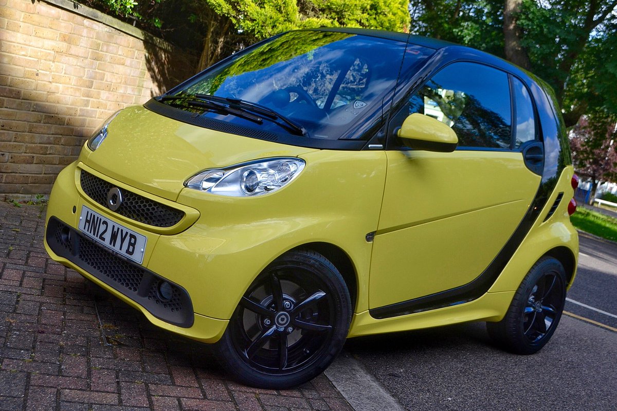 DCC_LTD's tweet photo. Smart Fortwo 1.0 MHD Pulse - Tailor Made 🐝
https://t.co/roQxuWITcr
#DCCDifferentClassCars  #SouthWoodford  #SmartCar  #Brabus  #SmartBrabus  #BrabusSmart  #BrabusXclusive  #SmartCabriolet  #SmartForTwo  #SmartCar https://t.co/vCi1SnoTbQ