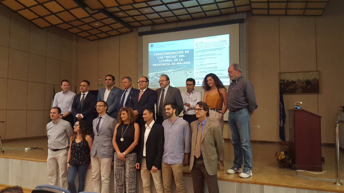 J_BaroD's tweet photo. Investigadores del @IEO_Malaga  en las I Jornadas  cientificas divulgativas sobre la caracterización de las  "natas" del litoral de la provincia de Malaga que se están celebrando en la @InfoUMA https://t.co/oXRu3TzQct