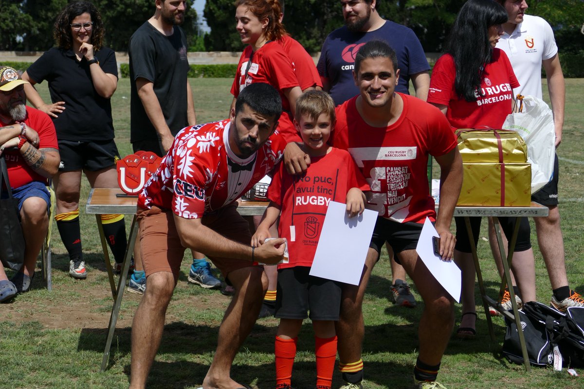 ceurugby's tweet photo. Día del Club categoria SUB6:
🏆-Mejor Progresión: David R.
🏆-Mayor Compromiso: Alex M.
#ceurugby #BeCEU #familiaCEU #rugbybarcelona #rugbycat https://t.co/x5ejwT2goa