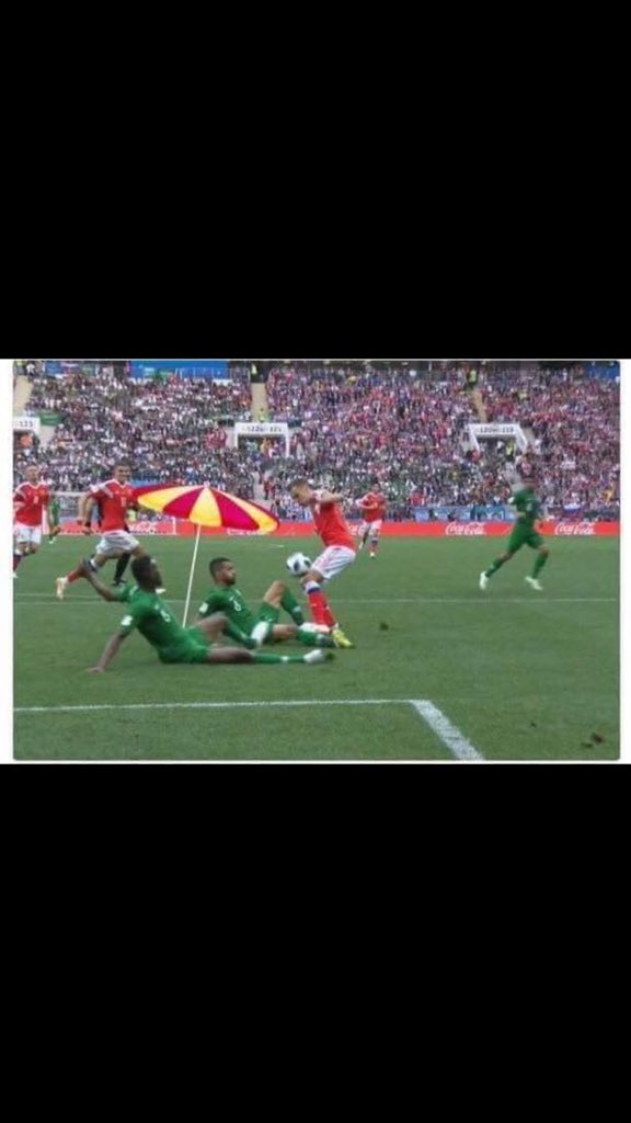 Motamarida_tm's tweet photo. @1insde @fahy_official @Hamid35925946 @EnMaroc مكانك اختفي😂 https://t.co/5KpAsEQPvX
