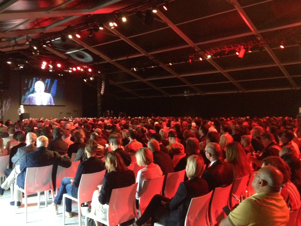 Zur Eröffnung des Leitz-Parks kommen Goethe und Hesse Zitate nicht zu kurz #leica #leitzpark #daswesentliche