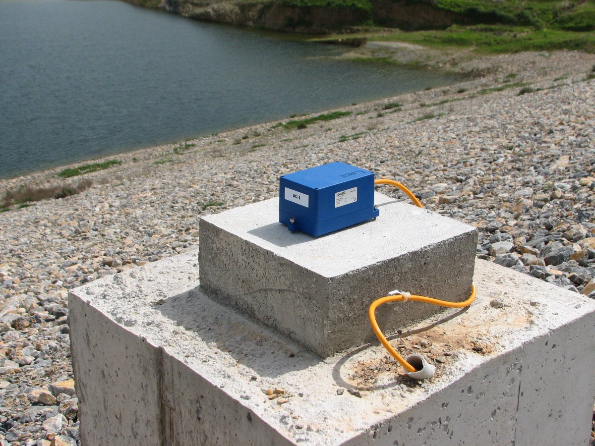 eurotech_sa's tweet photo. During installation of #GeoSIG AC-63 accelerometers in Aposelemis Dam, Crete, back in 2013
#InstallationFlashBack #seismicinstruments https://t.co/cxqqk7xyUe