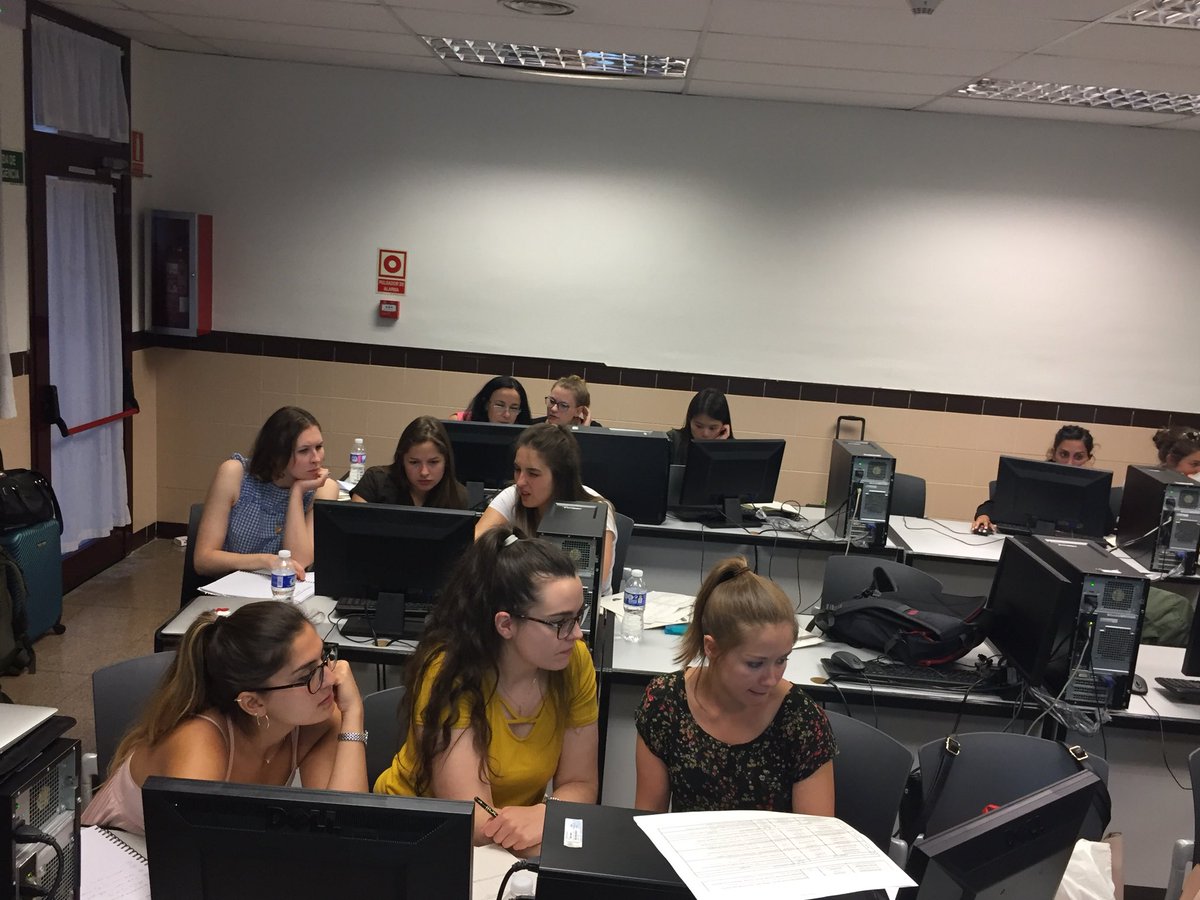 ceciliabarbas's tweet photo. MetID contest to conclude this amazing workshop @metabolomicaceu @STRATiGRAD #CEMBIOers #metID @FarmaciaCEU @imperialcollege https://t.co/tcA1aAMGvV