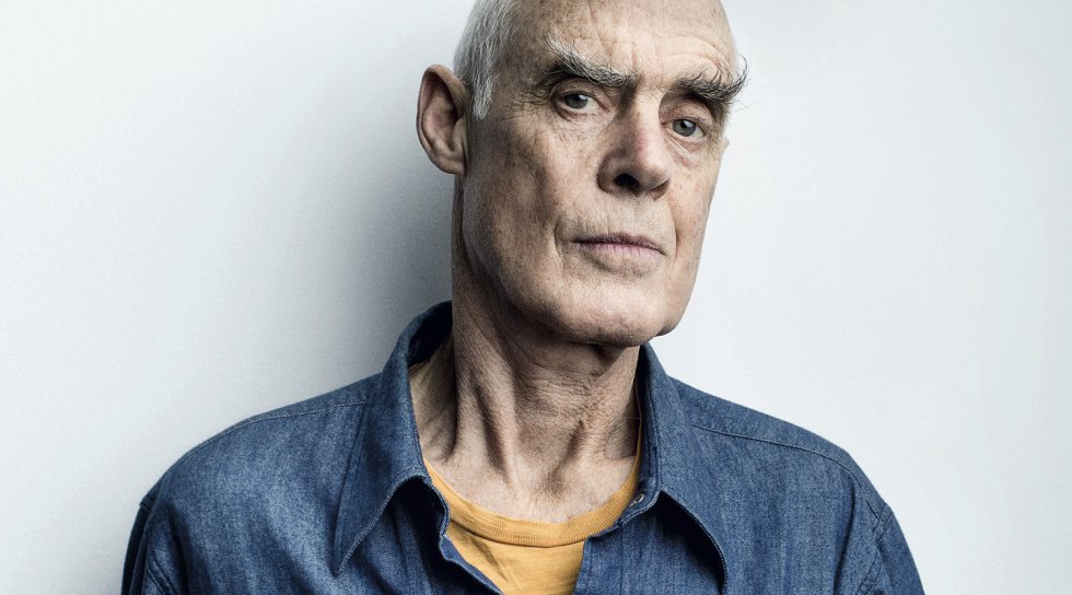 josedelamano's tweet photo. "I am an #artist who makes walks. A walk defines the form of the land in space and time beyond the scale of #sculpture or the fixed image"
#RichardLong https://t.co/A3TZL9FvYK