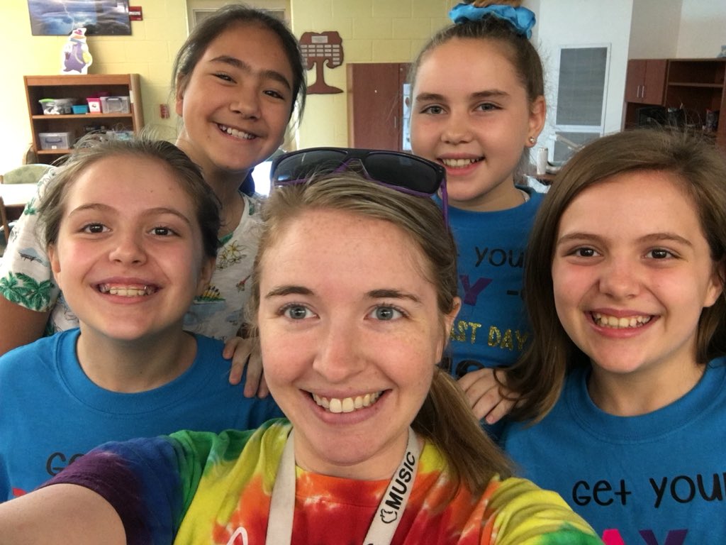 NantucketES_CA's tweet photo. Congrats 5th graders! You did it! Good luck in middle school!! @Nantucketaacps @Nantucket_Fifth https://t.co/Xbn2uwxB6a