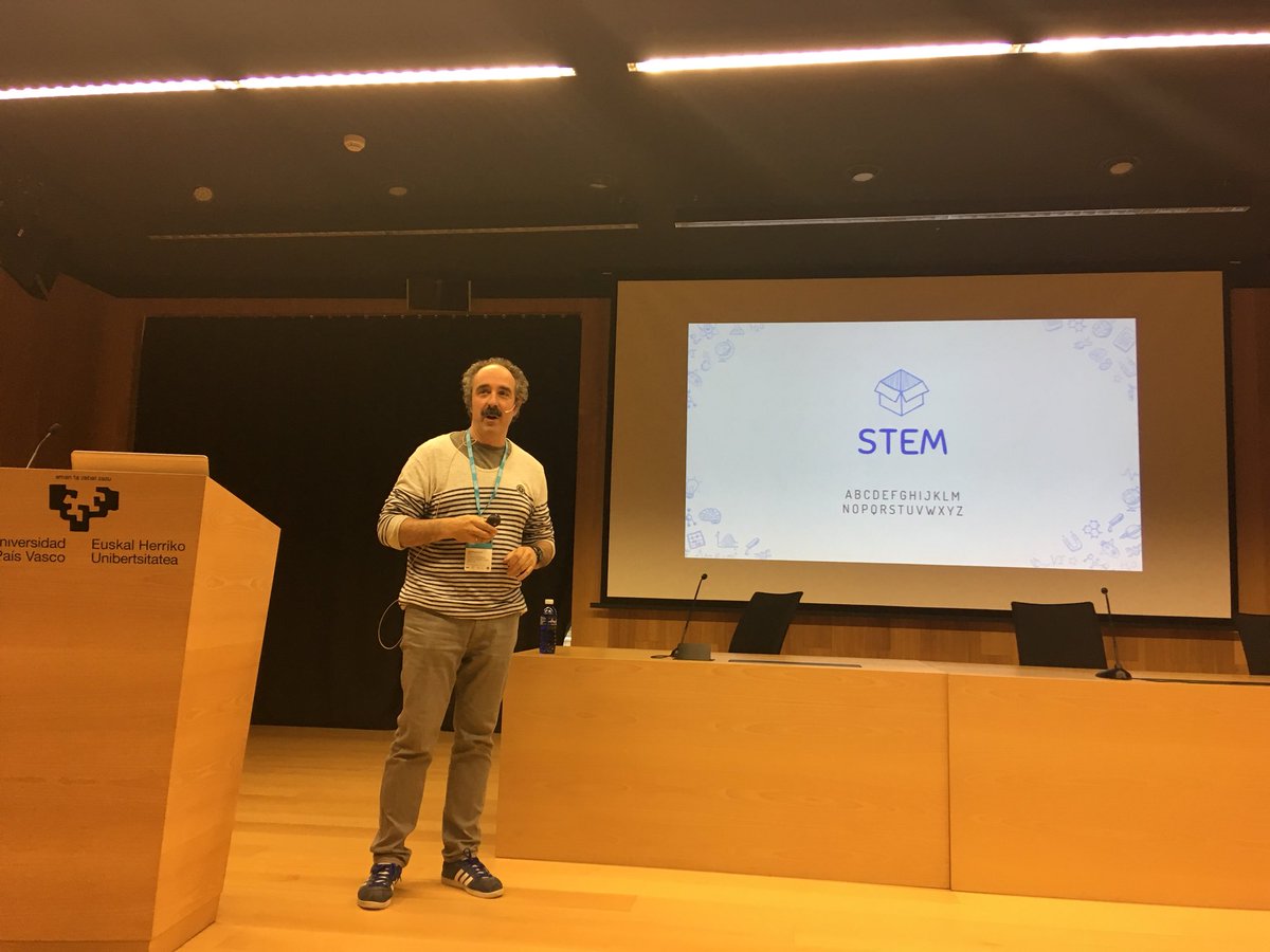 CFMdonostia's tweet photo. @herrikide eskolatik orain @jabiluengo. Izarretan jarraituko dugula agindu digu #EEZZ18 “ez zaigu gustatzen teoriatik hastea” https://t.co/lvE7kcojyo