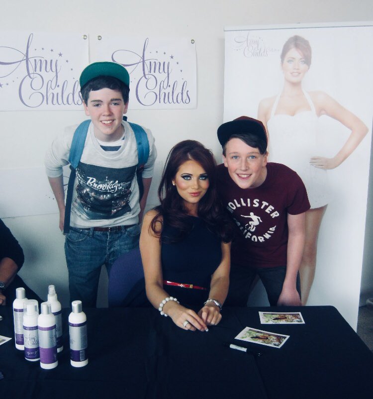  happy birthday my bro here s one of the boys and Amy childs smashing it 