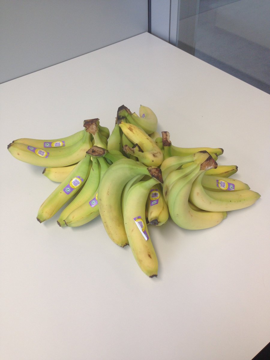 science2school's tweet photo. The major incredient for our Science-Smoothie for the #LNdWDD tonight... Full of DNA ready to be extracted by our visitors. See you at 6pm at the @science2school stand @mpicbg! @imprs_mpicbg @csbdresden @tudresden_de @Medizin_TUD @CRTDpress https://t.co/wrwN89lmnP