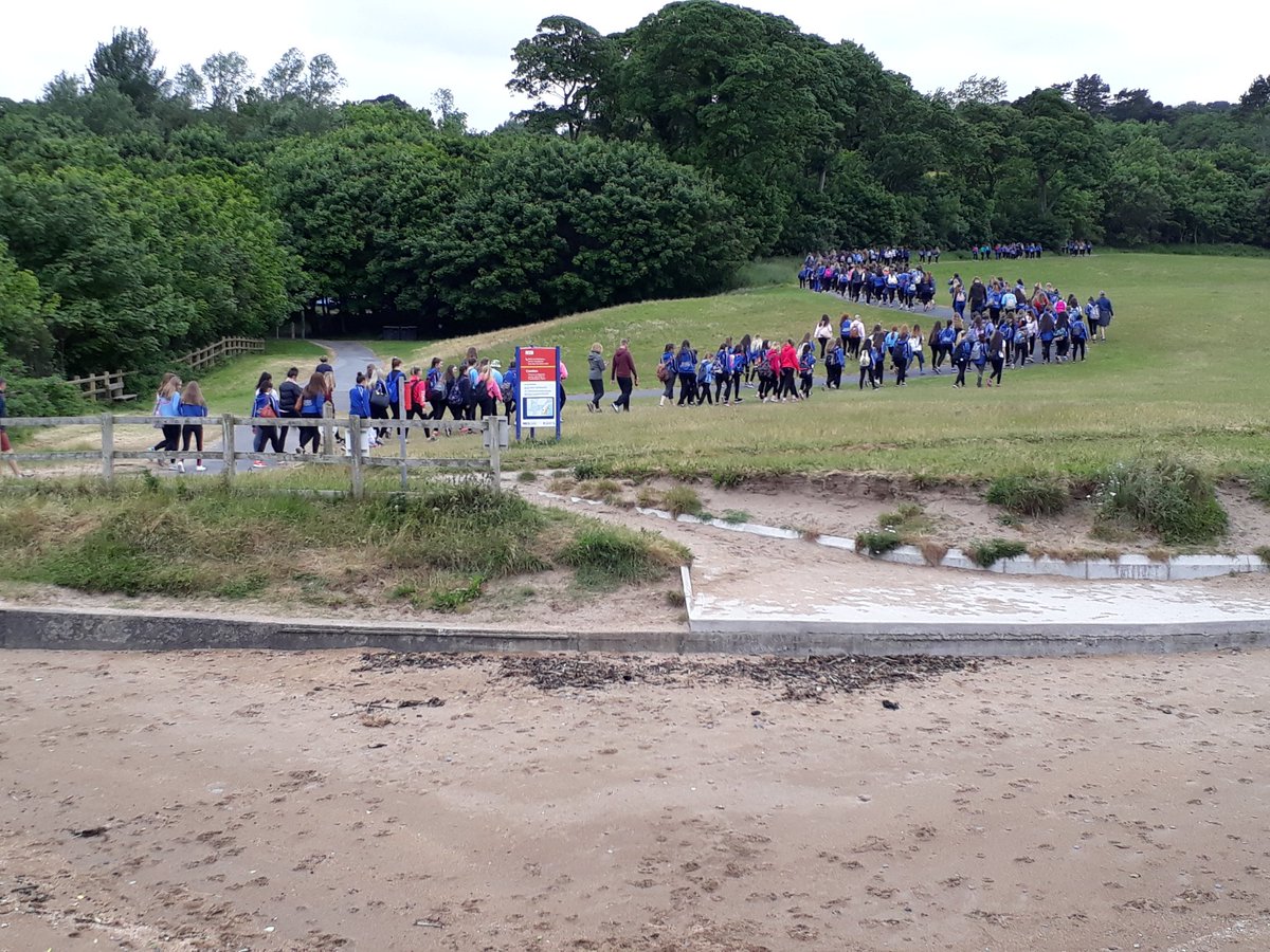 GlenlolaSchool's tweet photo. Fourth annual #ugandadander sponsored walk in support of @charlenesproj. Helping to transform lives in Africa through education. #gcsproud https://t.co/FslPDu3Q8N