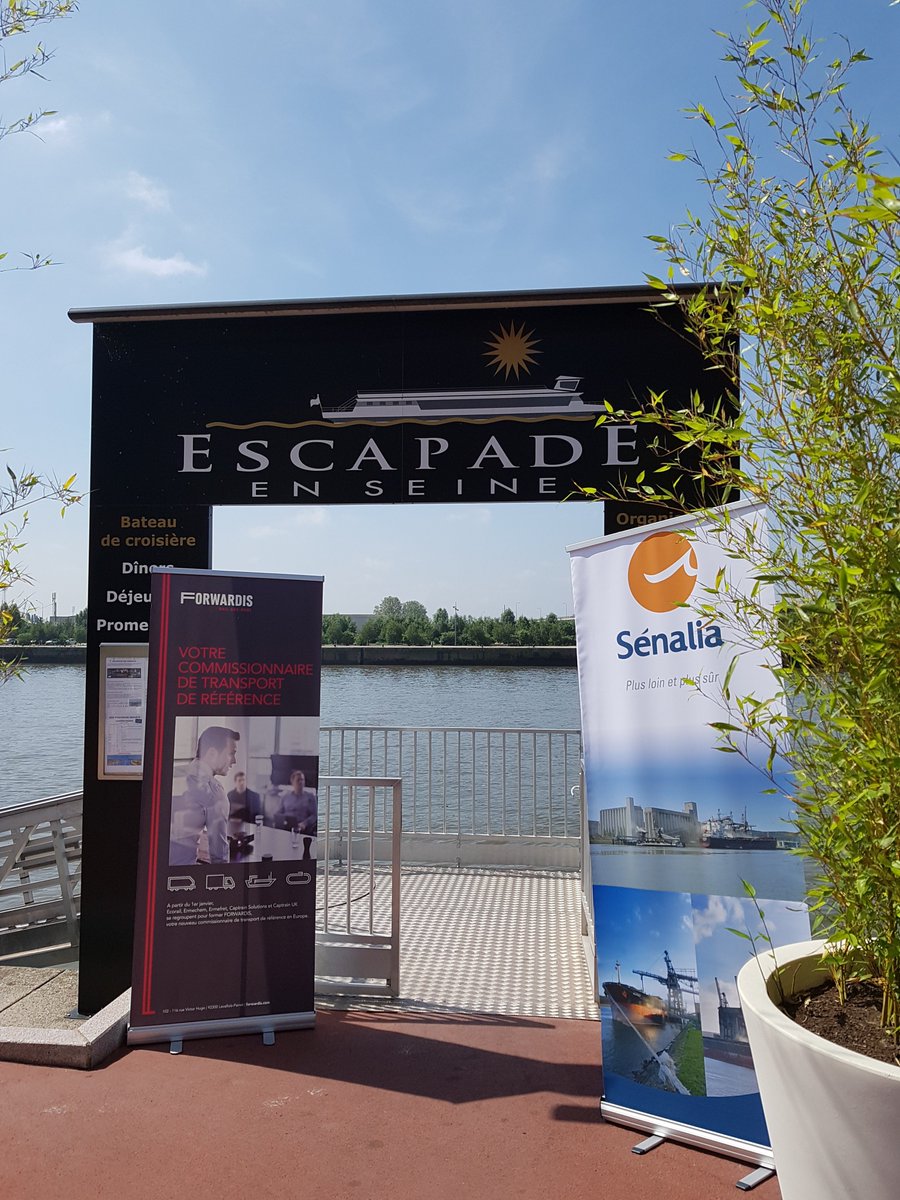 Depart de la croisière sur la seine avec les membres navette péniche Senalia-Forwardis pour fêter 500 000 ème tonnes#senalia#forwardis