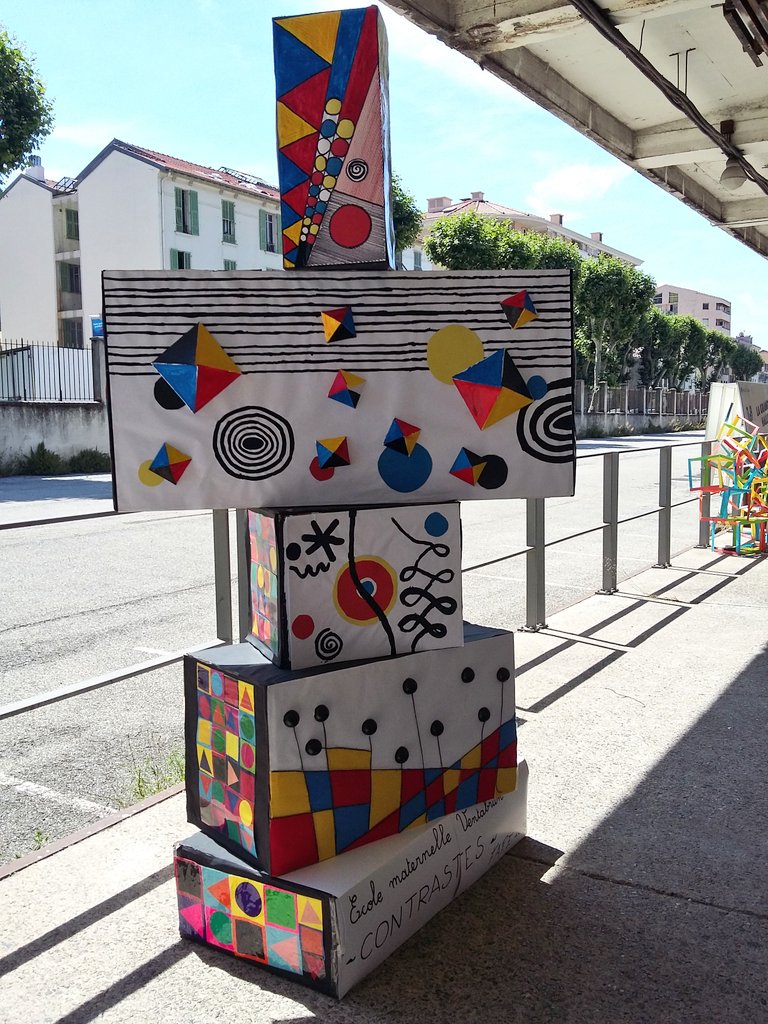 PepAdos06's tweet photo. Aujourd'hui  on est allé au #Fape pour voir des œuvres d'arts plastiques faites par des enfants. Ça se passait aux anciens abattoirs.  @SandrineLecler6 @nadiap06 @SandrineSaurel @lovreglio_0 @sandkh06 @Canope_06 @DAAC_nice @dahoe69 https://t.co/mtNdboA3Sx