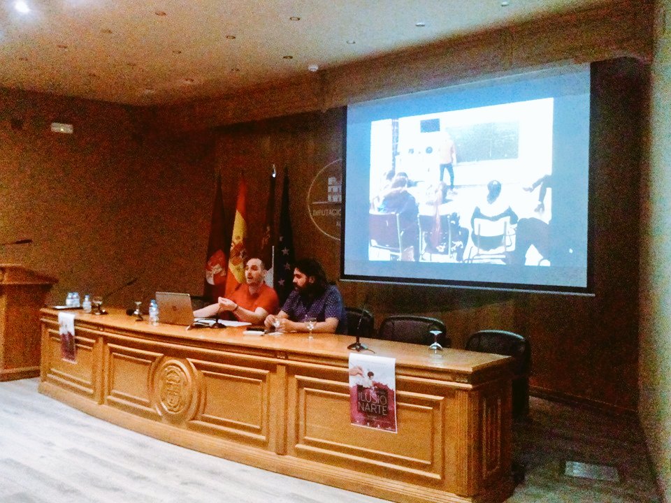 AteneaCLM's tweet photo. "El arte alimenta el alma de las personas". Ángel Fernández, mediador del Programa Mediación de Fundación Atenea #Albacete #JornadaIlusionarte #AteneaCLM #FundacionAtenea https://t.co/XaNmatYvtn