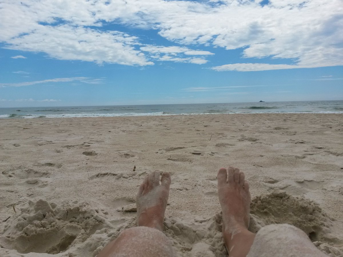 k94lif's tweet photo. Last time my toes were nice cozy and warm - Byron Bay
Still waiting for my socks....
#DDsocks https://t.co/eeMWuRew85