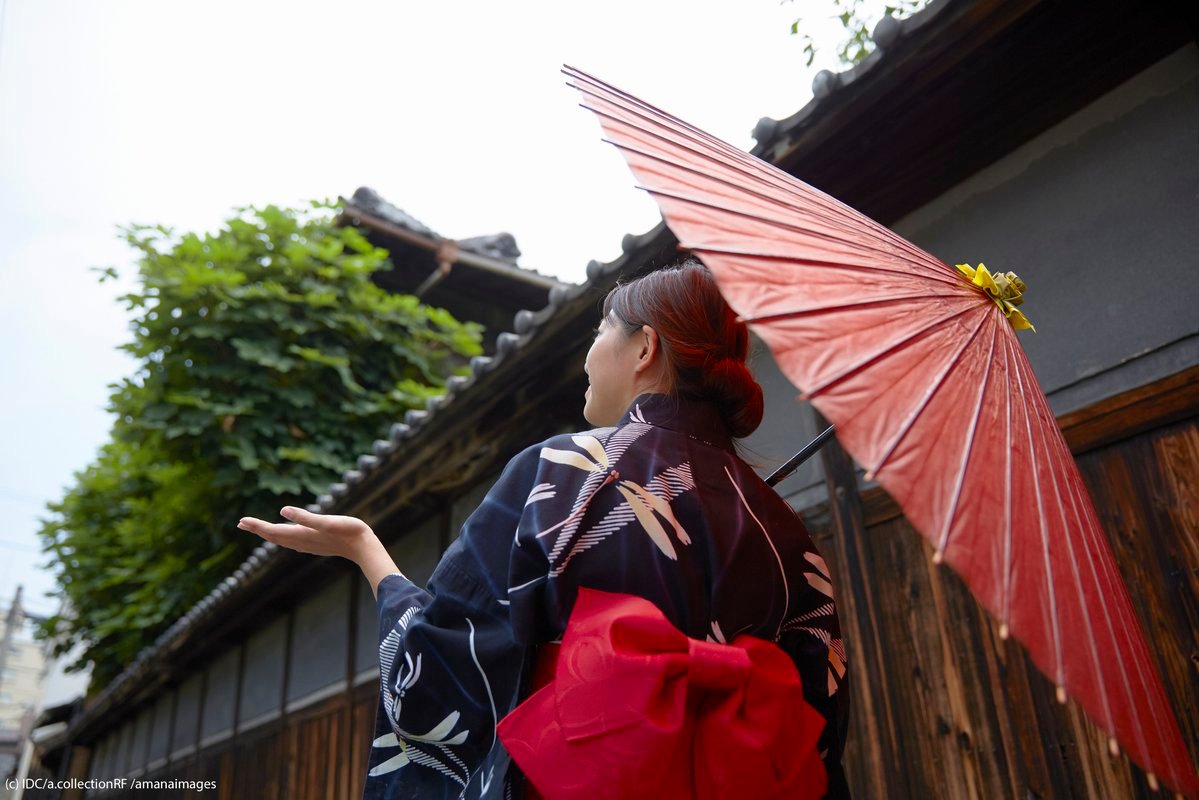 nipponearcom's tweet photo. La lluvia forma parte de #japon. #nipponear RT: @Consul_JPN_BCN Si viajáis a #Japón en junio y julio, es posible que viváis el #tsuyu, la época de lluvias. La lluvia es un elemento clave en la cultura. Un Japón distinto, lleno de vida, natural, enigmático  https://t.co/FG17ZSVEgg https://t.co/nCIjG7rbTG