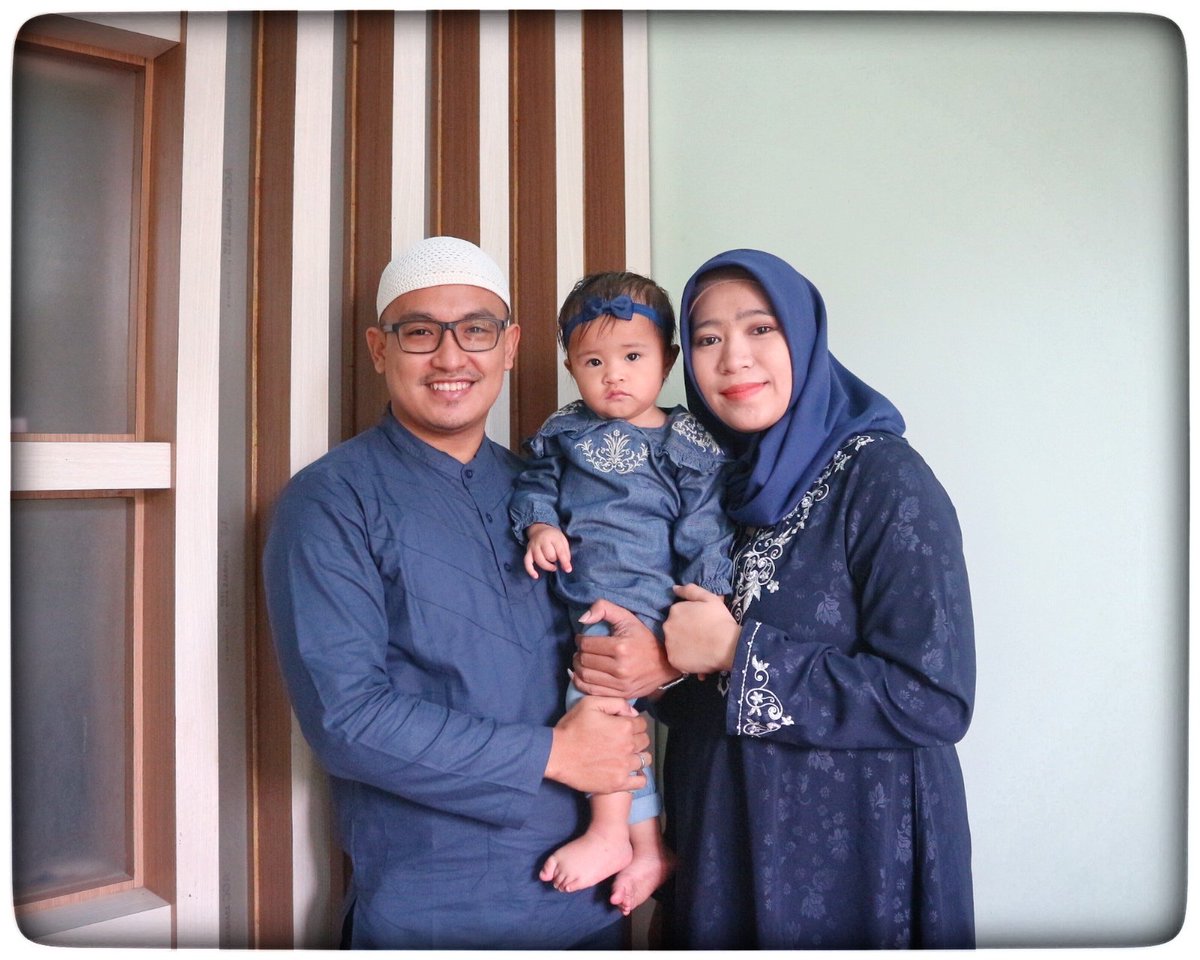 Fadjrin39's tweet photo. Selamat Hari Raya Idul Fitri 1439H, Mohon maaf lahir dan batin 🙏🙏🙏 https://t.co/oBP4MwOTKH