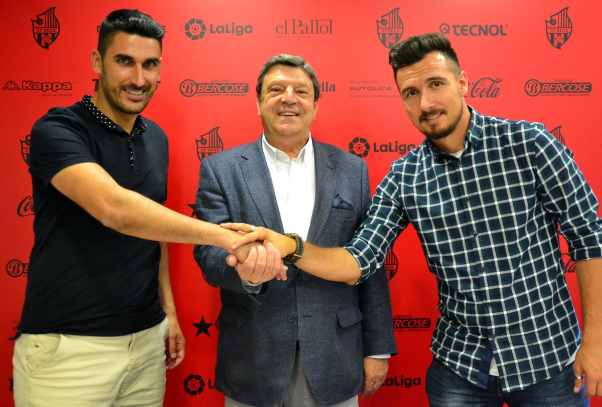 cfreusdeportiu's tweet photo. 📝 Renovació de Marc Carrasco (@Markarrasko) i Ivan Taranilla (@ivantaranilla) com a coordinadors del futbol base roig-i-negre

👉 https://t.co/G05bhSmVfW

#CFReusBase 🔴⚫️ https://t.co/as9yUnJOaZ