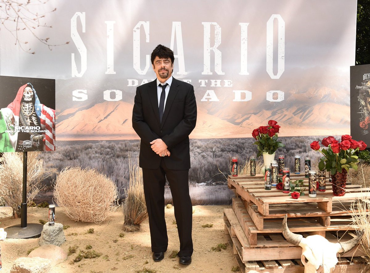 bidolusinema's tweet photo. Josh Brolin, Benicio Del Toro ve Isabela Moner'in başrollerini paylaştığı Sicario: Day of the Soldado Los Angeles özel gösteriminden kareler
Film, 29 Haziran'da ülkemizde gösterime girecek!
#sinema #gelecekprogram #comingsoon #bidolusinema https://t.co/tUByDb9gyH