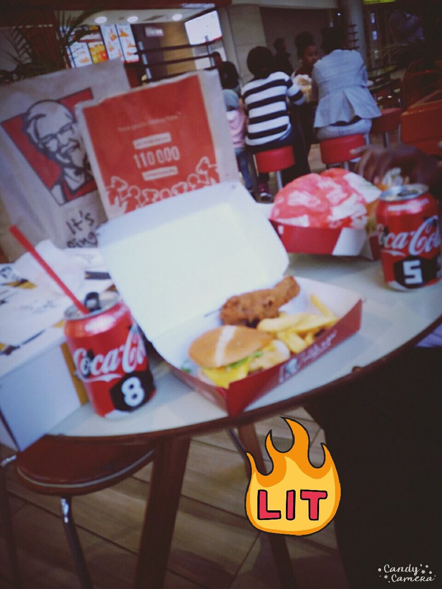 Oleboge74013769's tweet photo. After school vibez https://t.co/EOaae4STUa