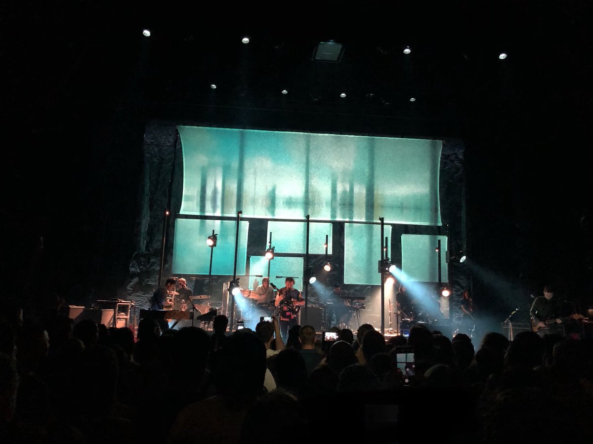 marcusremarc's tweet photo. Ben Howard last night was something special @benhowardmusic #benhoward #hammersmith https://t.co/lcmvp3L6Ho