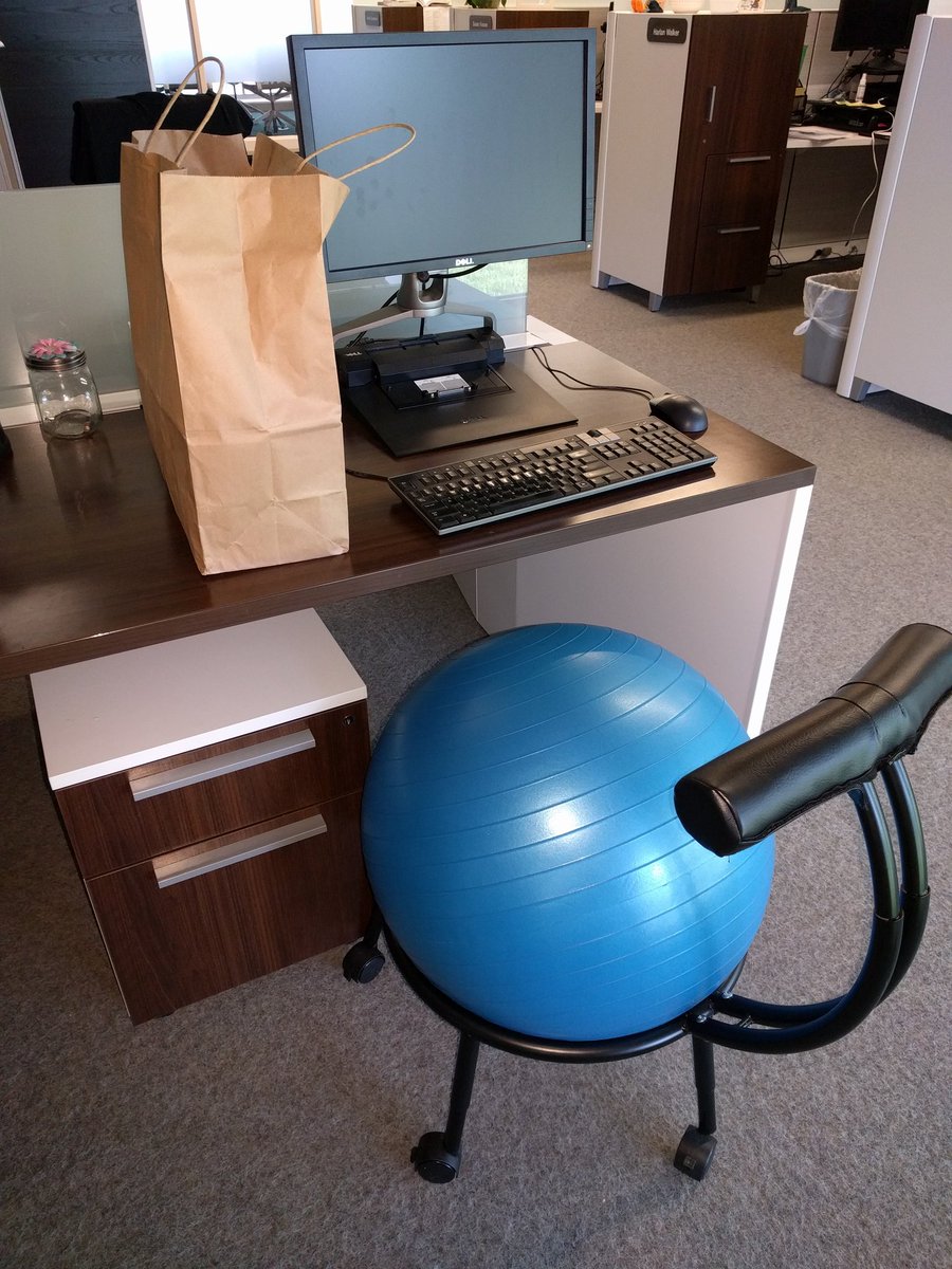 MTobinITRT's tweet photo. Today is going to be a struggle.  This workstation belongs to a #ONEccps legend @Brenda_P thank you so much for the friendship, mentorship, leadership and most importantly the dumpcake.  Best wishes on your exciting future.  #tearsofjoy https://t.co/rFkUNdm6VJ