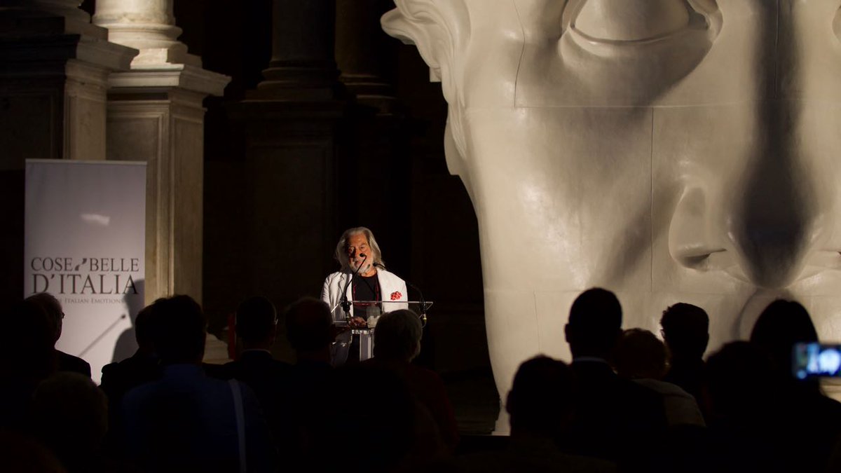 SensoImmersive's tweet photo. From the #PressConference of #MagisterCanova at Scuola della Misericordia in #Venice. 
https://t.co/rGisM2eqdu
#SensoImmersive #DrawLight #MagisterArt @cosebelledita #ImmersiveArt https://t.co/h0yhab5JDJ