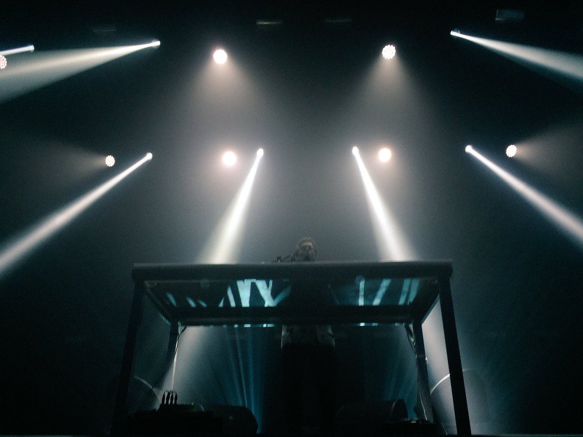 Efectes_Sec's tweet photo. Resum fotogràfic provisional de la primera jornada de @SonarFestival #sonarlive #sonar25 #sonarcalling https://t.co/CiRAEPyfi7