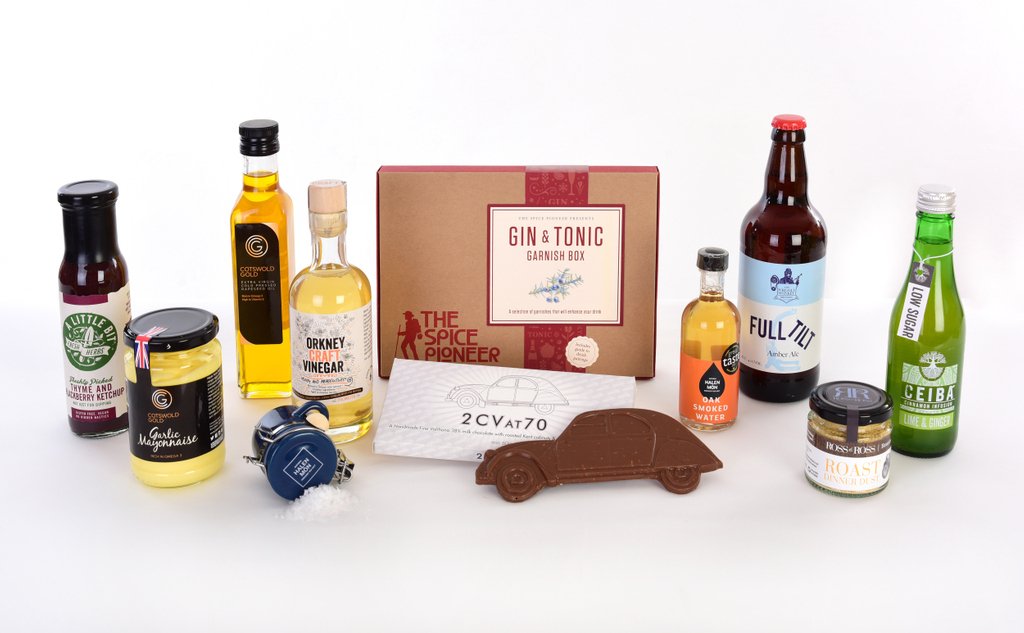alittlebitfood's tweet photo. Who here wants to taste our Fresh Thyme & Blackberry Ketchup?! 🙋Lucky for you, our taste test box is nearly out! Delighted to be teaming up with @triedtestedUK bringing you the Best of British to your doorstep this June! #triedandtested #yum #Goodies #tastetestbox https://t.co/LtDjt0dKGl