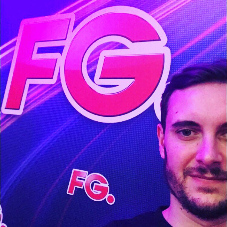 SillyNova's tweet image. L’accueil de 🔥 par @radiofgofficiel pour mon set FG Chic 🎩
#deephouse #radiofg #fgchic #liveset #video #booking #summervibes #thankyou #merci