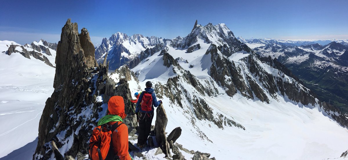 strzelecki_p's tweet photo. Szkolenie przewodnickie w masywie Mont Blanc #pspw #ivbv https://t.co/DMWT0zeFtP