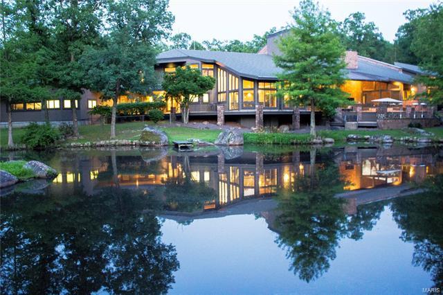 missourihomes's tweet photo. One-of-a-kind CONTEMPORARY MASTERPIECE on 46+ ACRES just south of Farmington! https://t.co/vsIrKeTn9N #realestate #realtor #stl #stlouis #Mehlvillemo #arnoldmo #imperialmo #barnhartmo #buyingahouse #mortgage #realestateoffices #remaxhomeloan #remaxbestchoice #RealtorsWhoCare https://t.co/hwISw5F6Sg