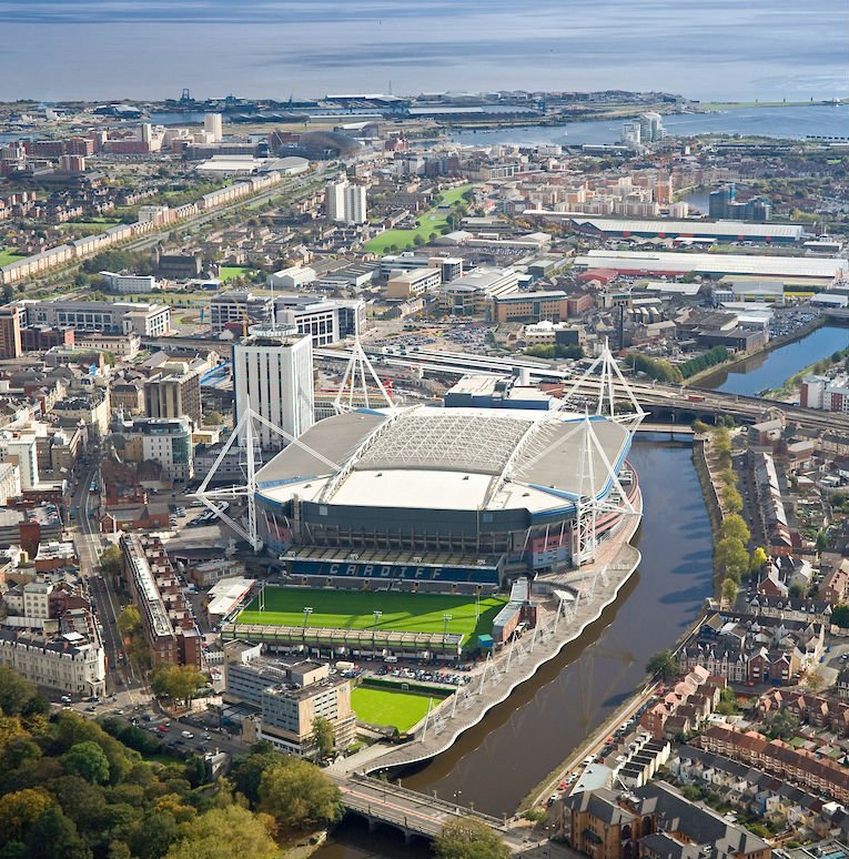 visitwales's tweet image. Croeso i Gymru / Welcome to Wales @RollingStones!  We love RED in our @principalitysta, but can't wait for you to ‘PAINT IT BLACK’ tonight @MickJagger #StonesNoFilter #FindYourEpic