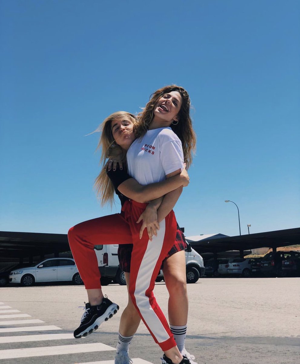 mimiarchxve's tweet photo. ft Miriam 🦁 https://t.co/b9yTsducHn